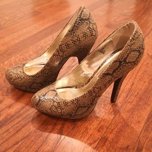 Mossimo Snake Print Platform High Heels Pumps Women Size 6.5